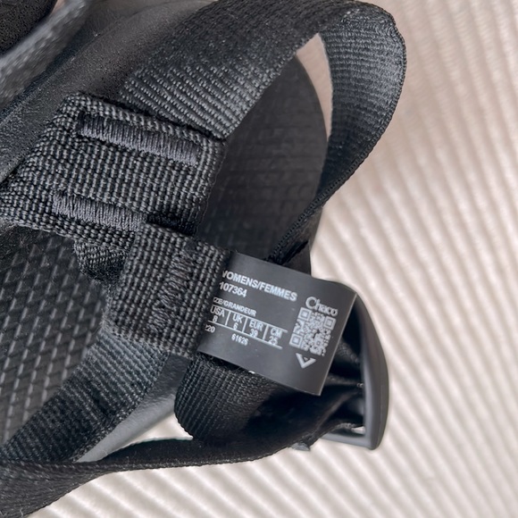 Chacos Z Sandals in Black Size 8 - Picture 3 of 3